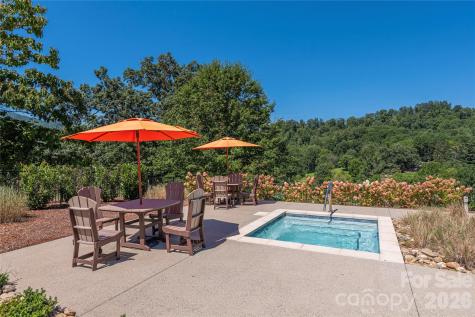 1345 Country Club Drive Canton NC 28716