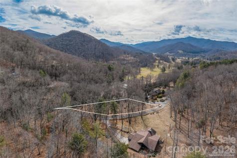 1345 Country Club Drive Canton NC 28716