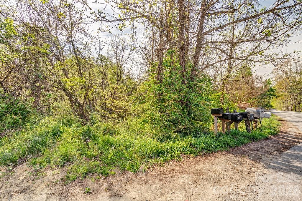 99999 Deavermont Circle Asheville NC 28806