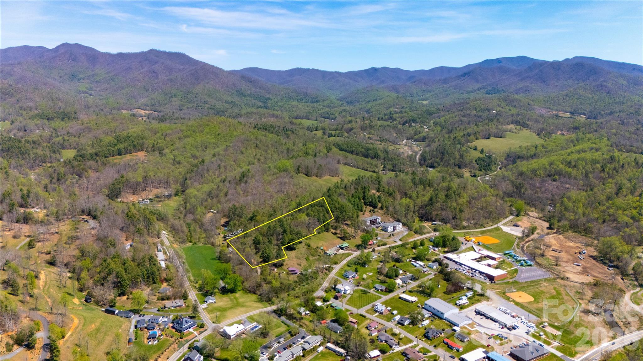 000 Mitchell Avenue Bakersville NC 28705