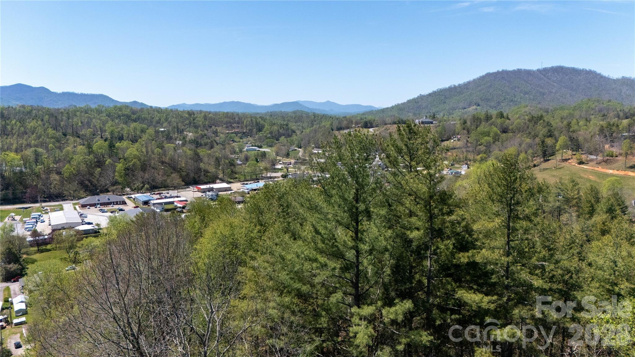 000 Mitchell Avenue Bakersville NC 28705