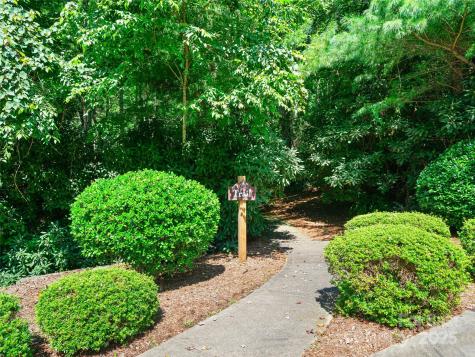 99999 Mistletoe Trail Hendersonville NC 28791