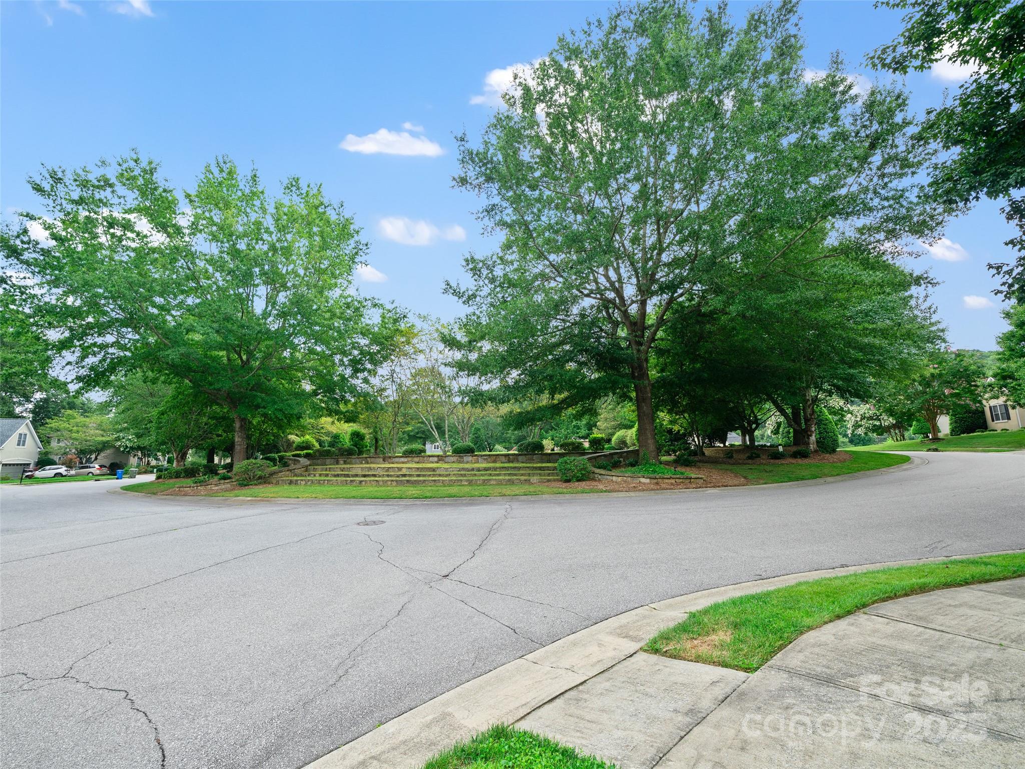 99999 Mistletoe Trail Hendersonville NC 28791
