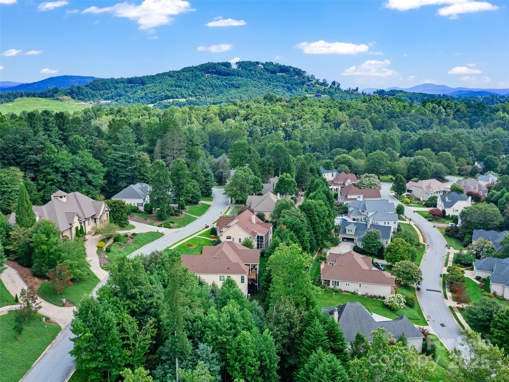 99999 Mistletoe Trail Hendersonville NC 28791