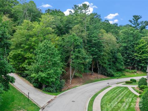 99999 Mistletoe Trail Hendersonville NC 28791