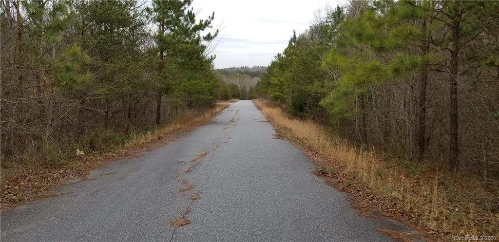 1974 Country Way Hickory NC 28601
