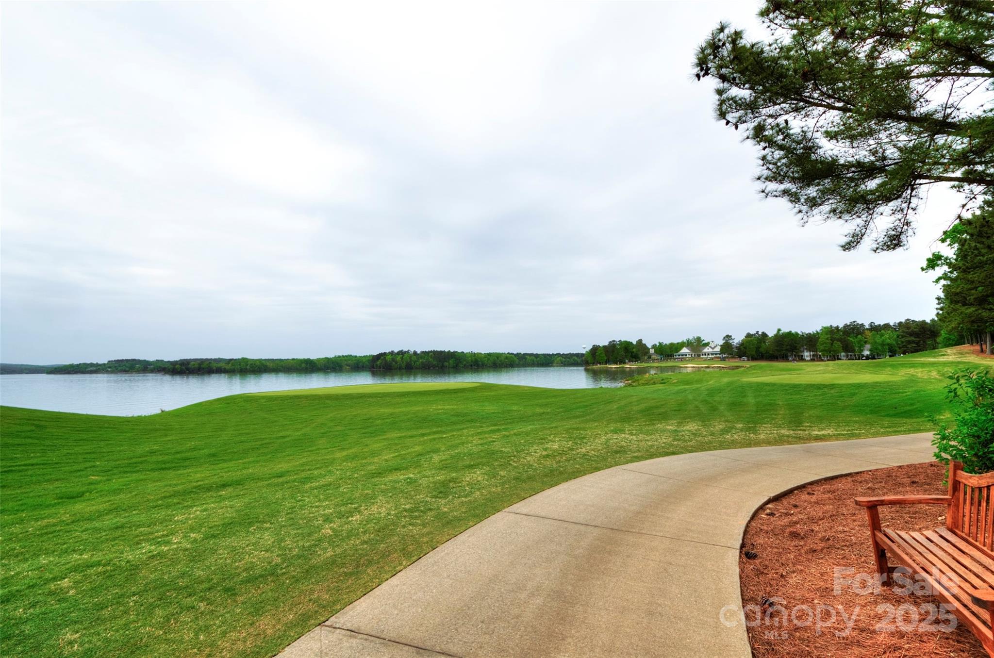 1740 Southpoint Lane New London NC 28127