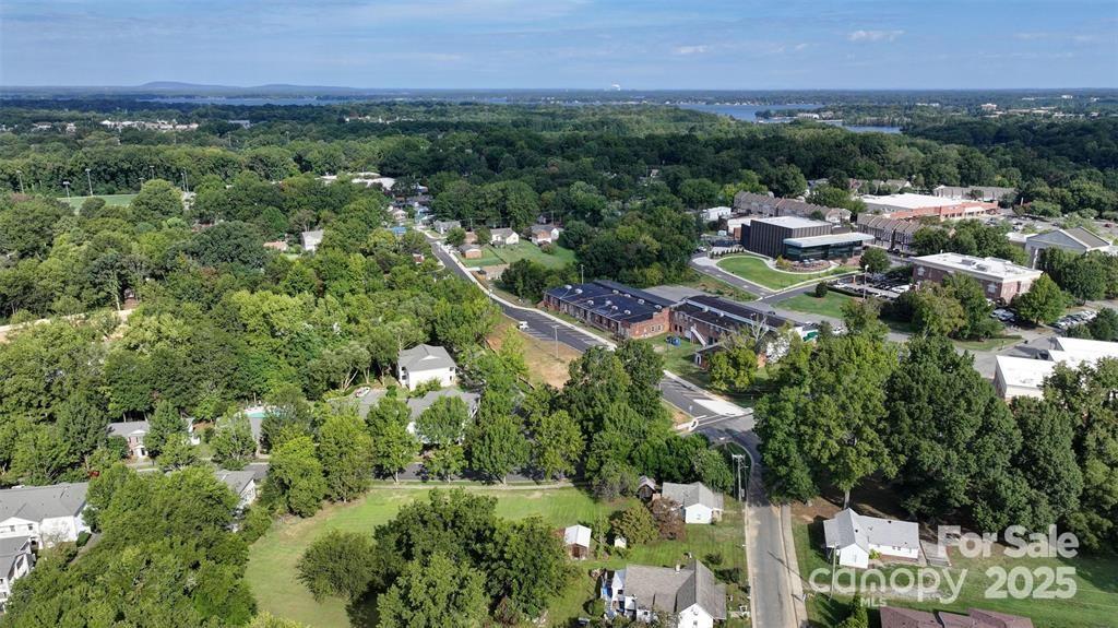 19623 Oak Street Cornelius NC 28031