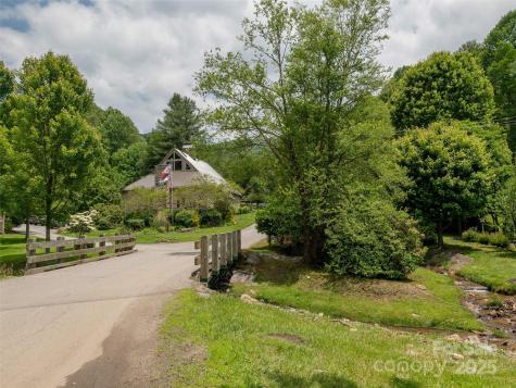000 Puncheon Lane Mars Hill NC 28754
