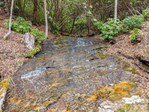 580 N Robinson Creek Road Glenville NC 28736
