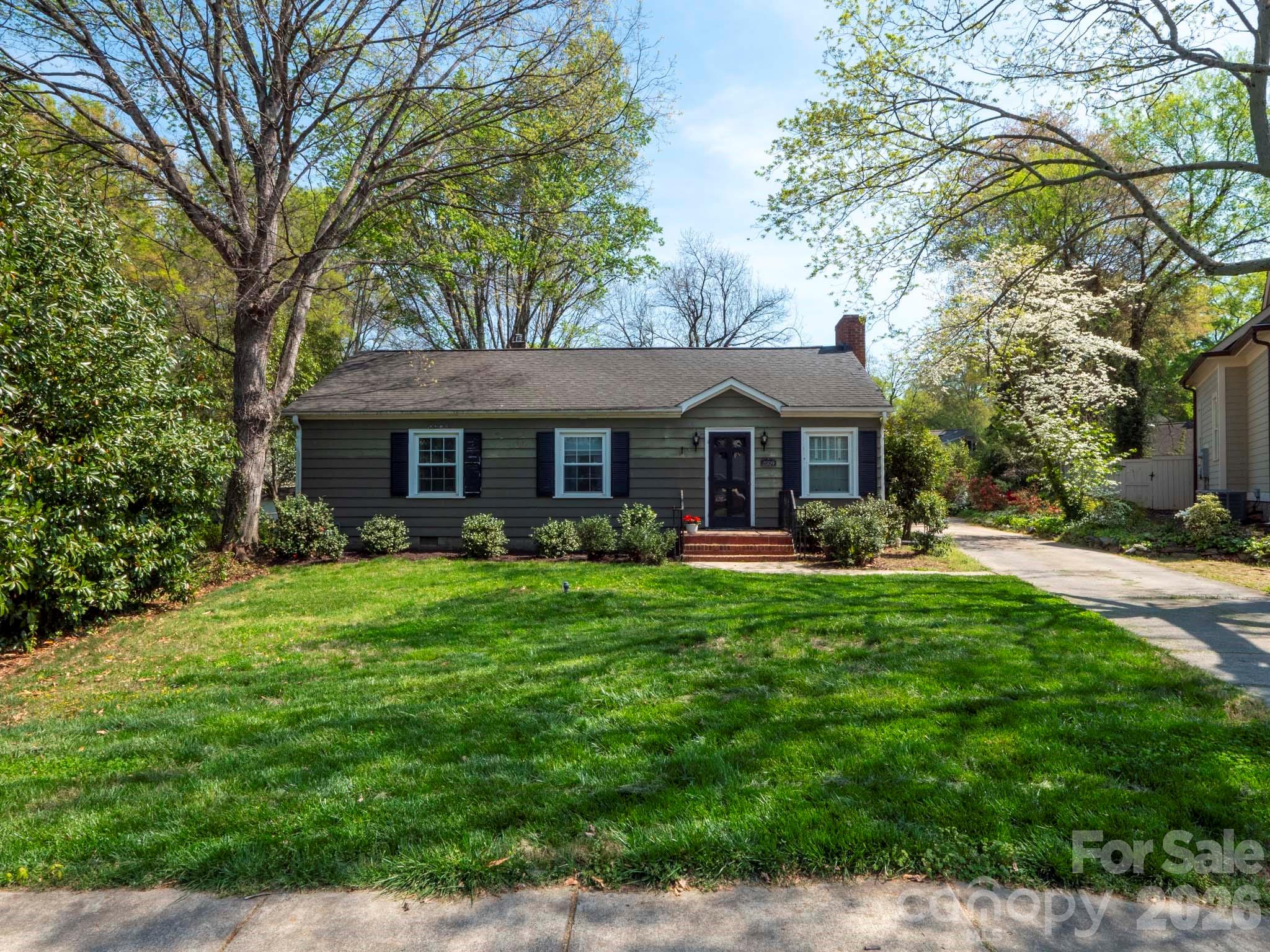 2009 Hassell Place Charlotte NC 28209