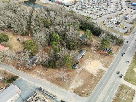 1048 Chesterfield Highway Cheraw SC 29520