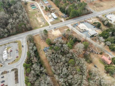 1048 Chesterfield Highway Cheraw SC 29520