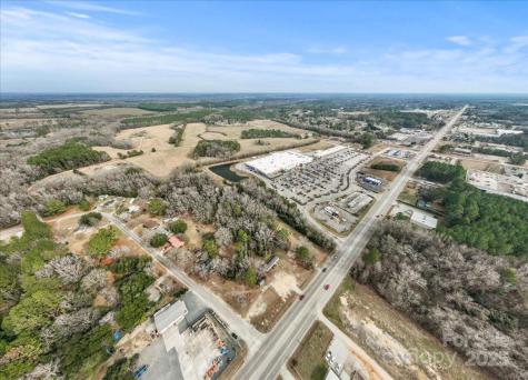 1048 Chesterfield Highway Cheraw SC 29520