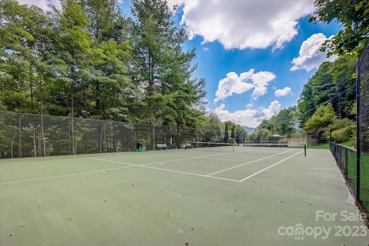 3 Chestnut Village Lane Mars Hill NC 28754
