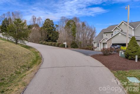 25 Sage Drive Weaverville NC 28787