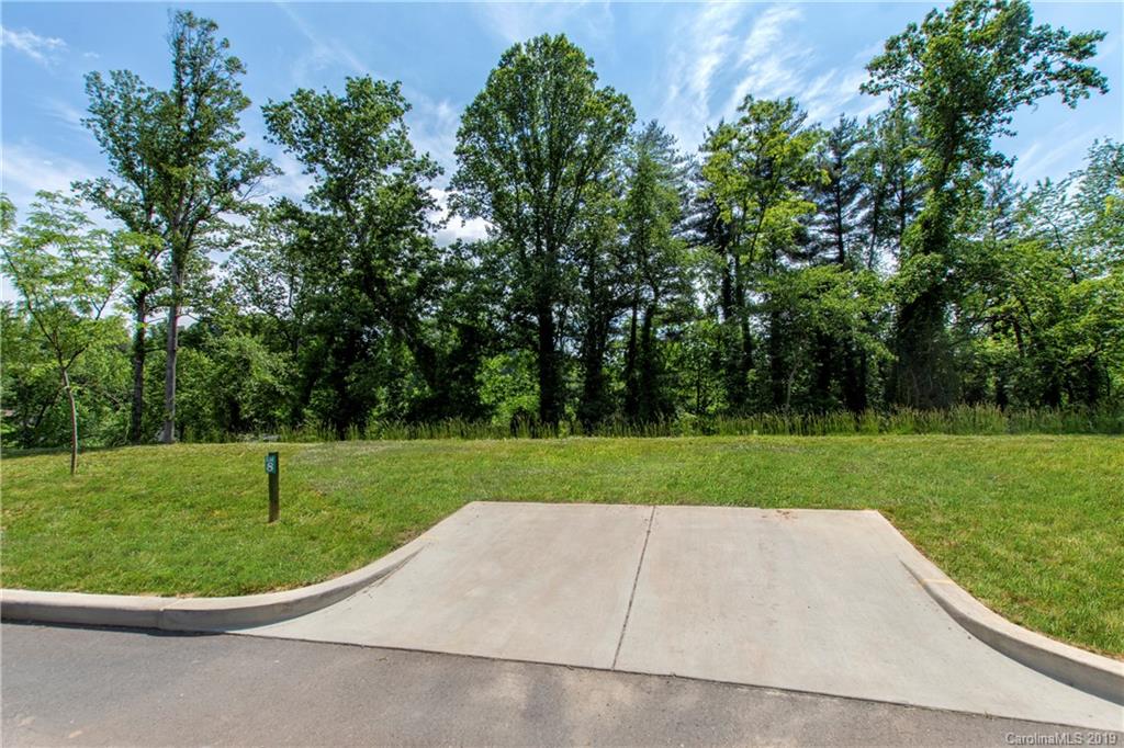 32 Malvern Walk Asheville NC 28806