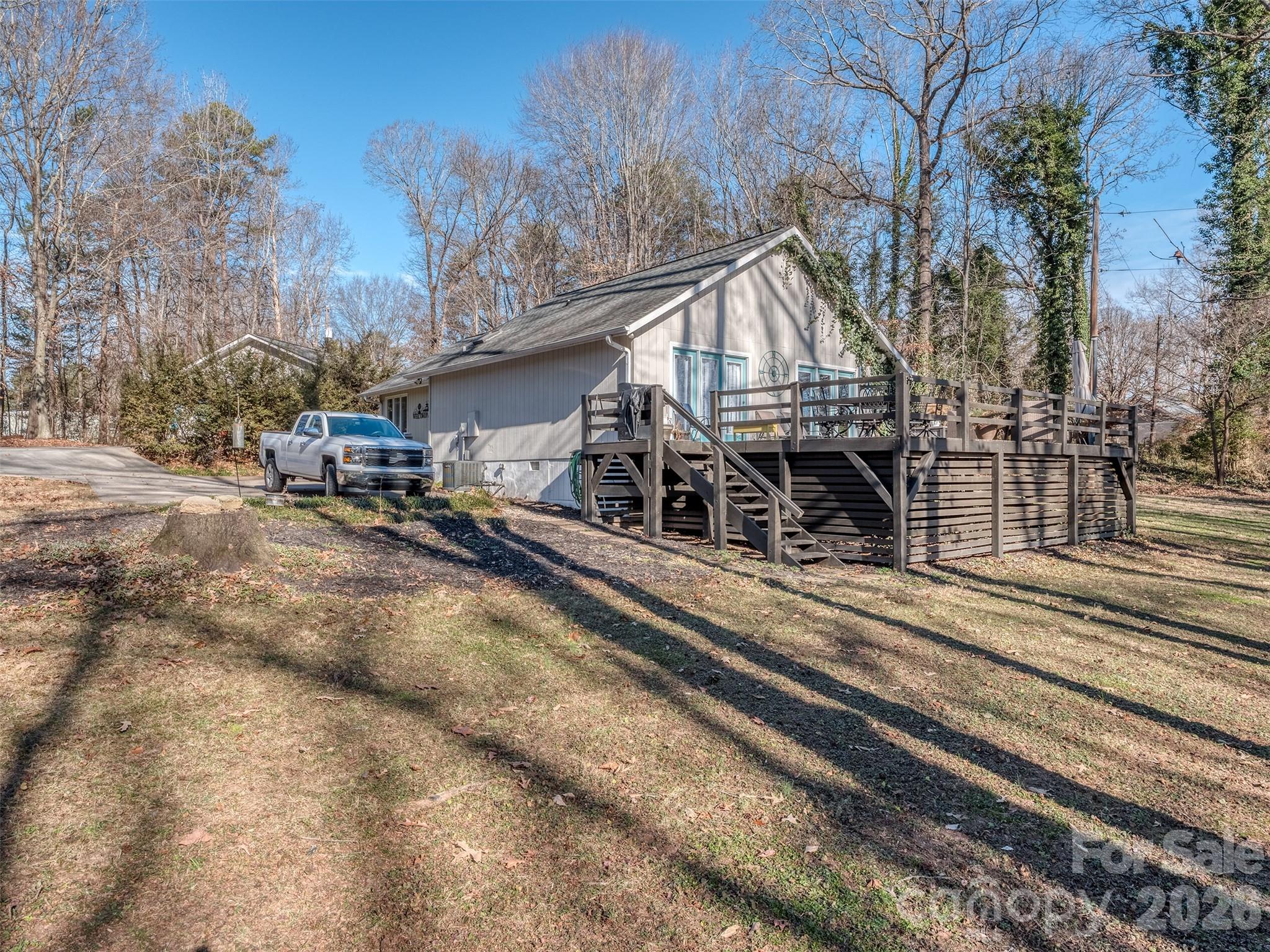 4677 Stratford Lane Denver NC 28037