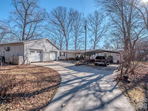4677 Stratford Lane Denver NC 28037