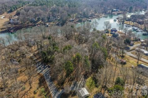 4677 Stratford Lane Denver NC 28037