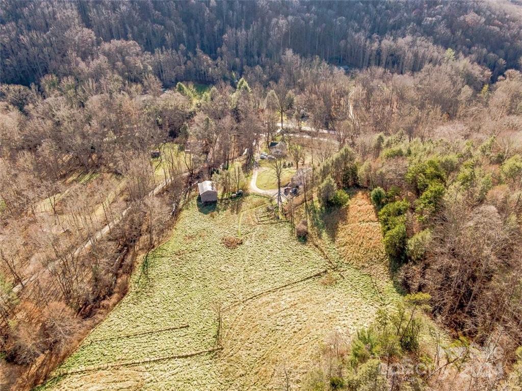 190 Blackberry Inn Road Weaverville NC 28787