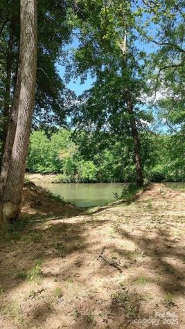 105 Cranberry Lane Mooresboro NC 28114