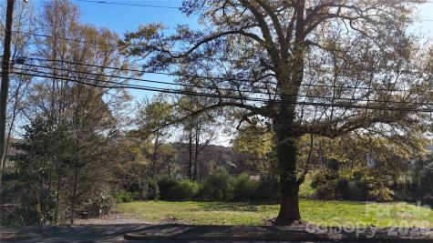 33 Pinecrest Avenue Great Falls SC 29055