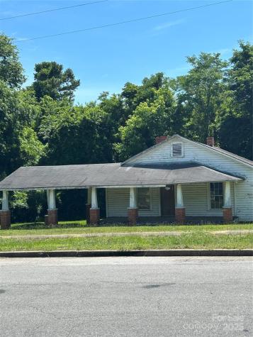 612&614 East Boulevard Chesterfield SC 29709