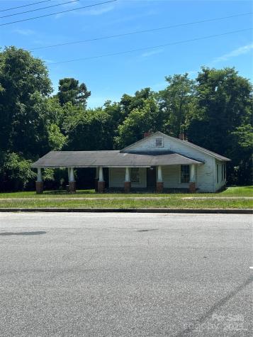 612&614 East Boulevard Chesterfield SC 29709