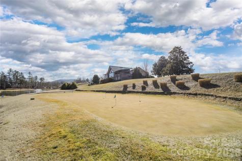 2310 Golf Club Court Hendersonville NC 28739