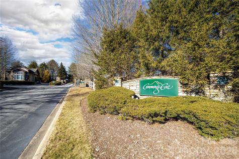 2310 Golf Club Court Hendersonville NC 28739