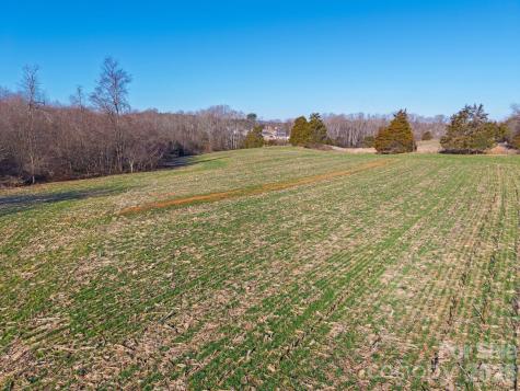 01 Dobbins Mill Road Yadkinville NC 27055