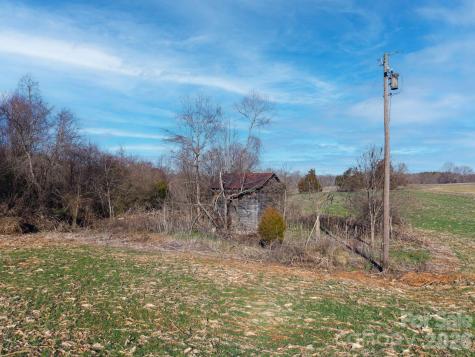 01 Dobbins Mill Road Yadkinville NC 27055