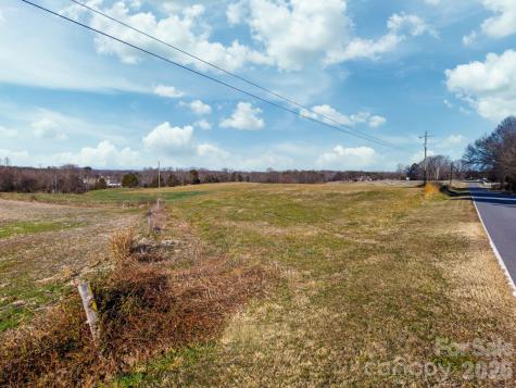 01 Dobbins Mill Road Yadkinville NC 27055