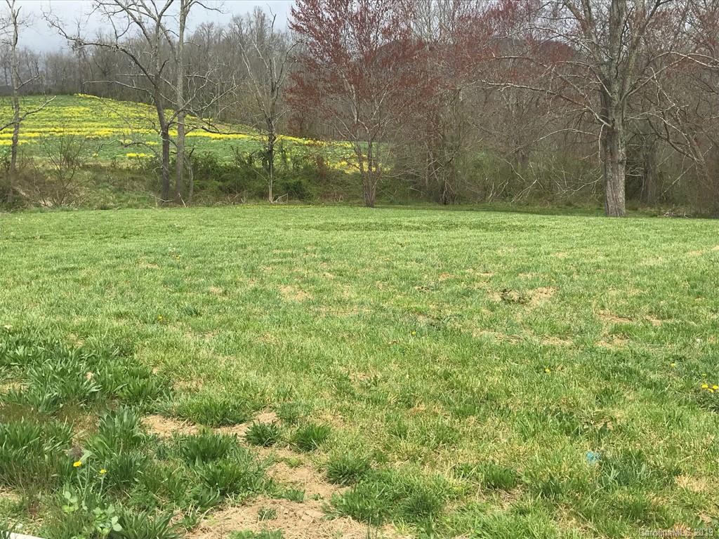 27 Jake Road Clyde NC 28721