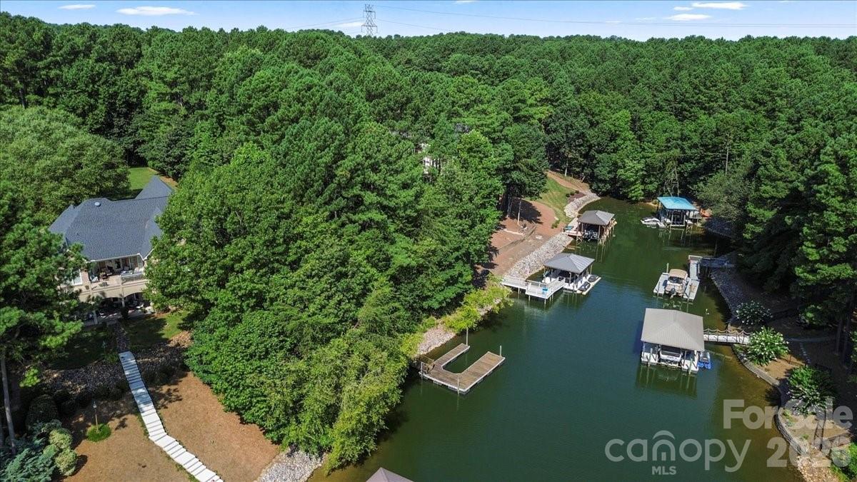 9178 Fair Oak Drive Sherrills Ford NC 28673