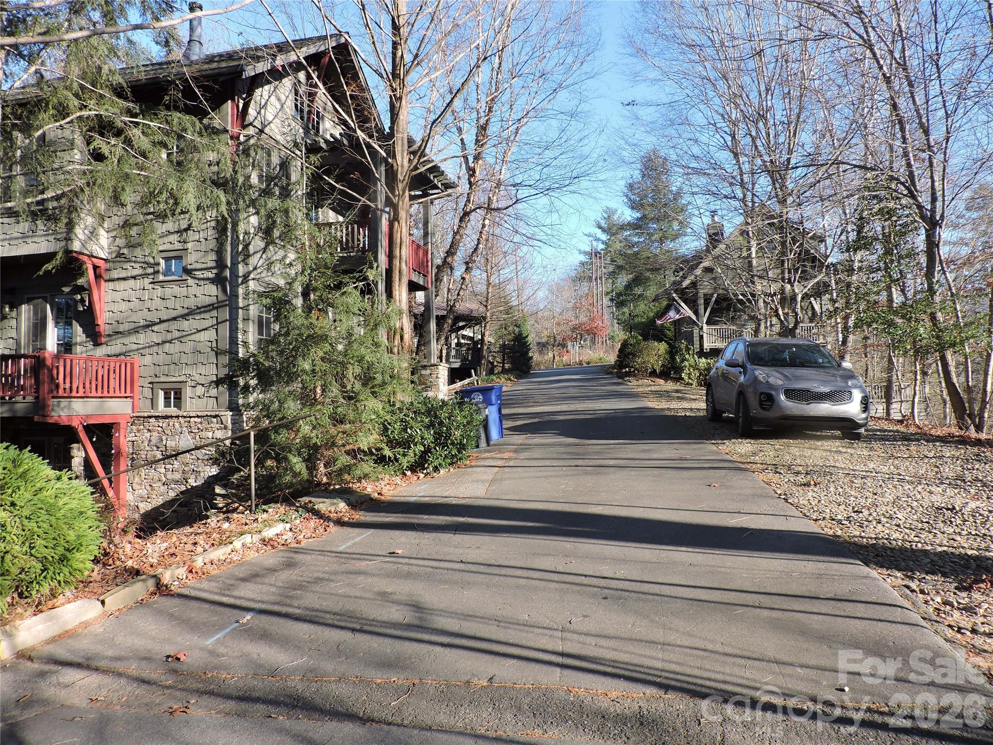 10 Whitman Lane Black Mountain NC 28711