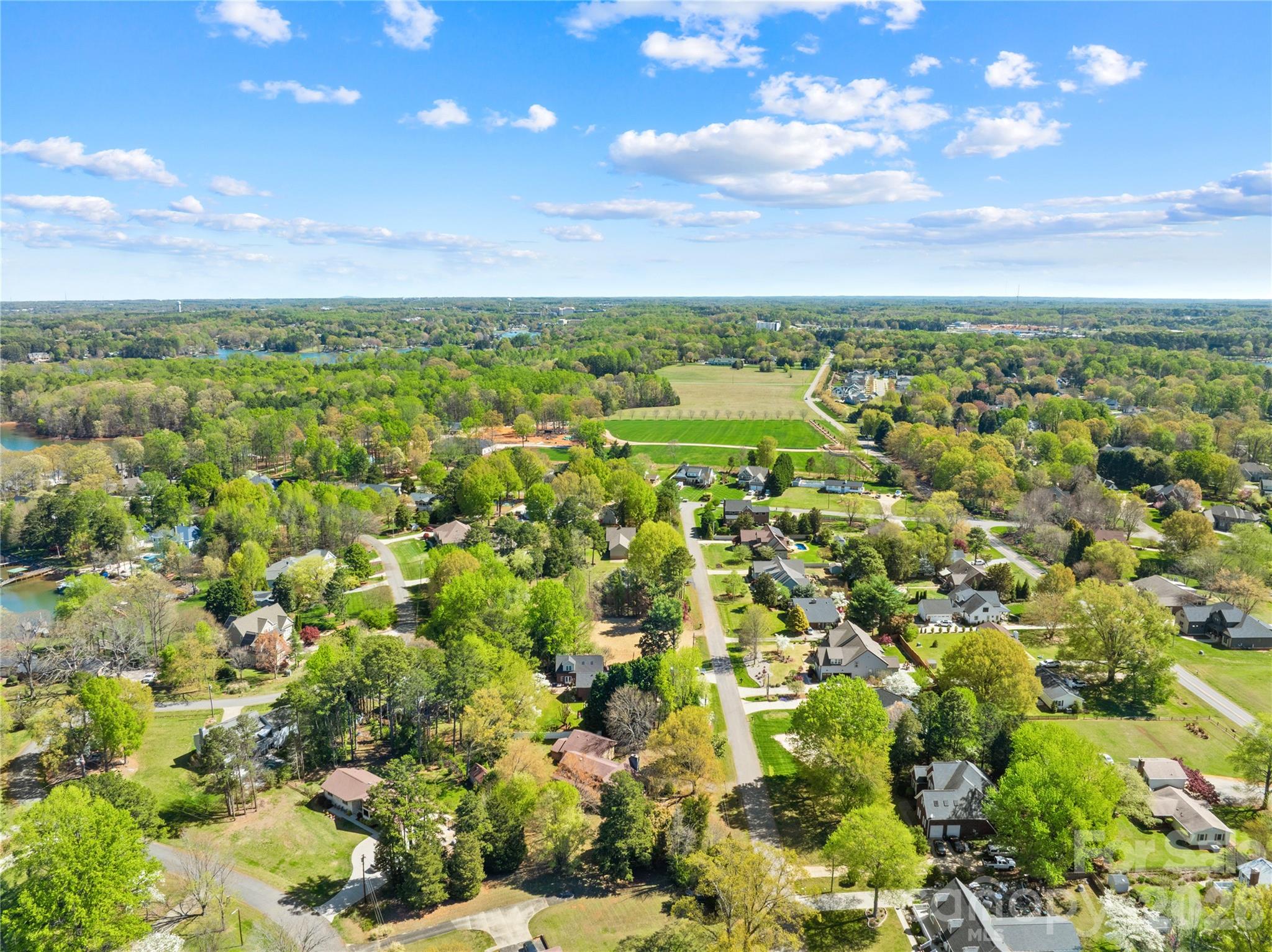 126 Aqua Drive Mooresville NC 28117