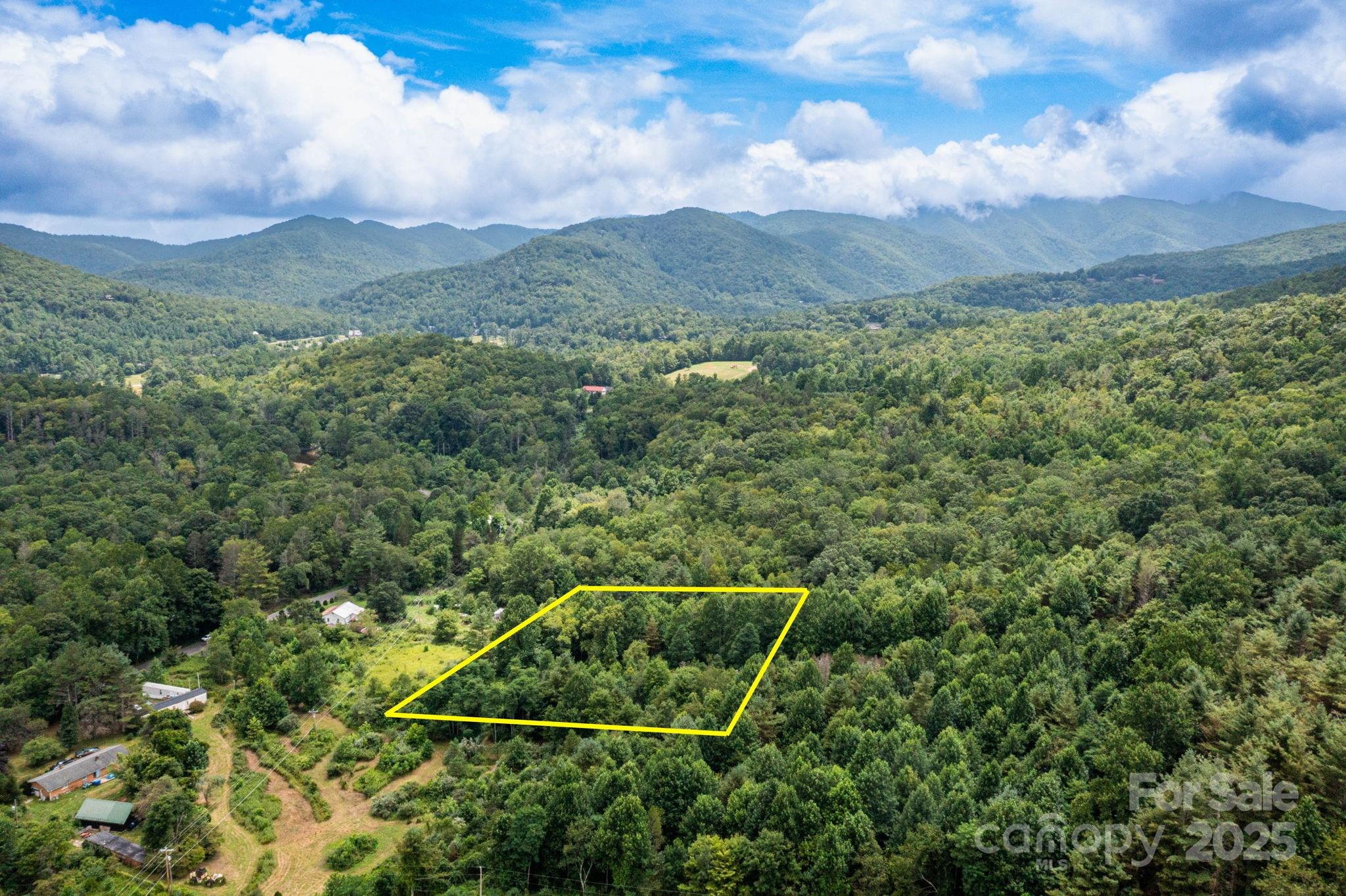 99999 Rock Creek Road Burnsville NC 28714