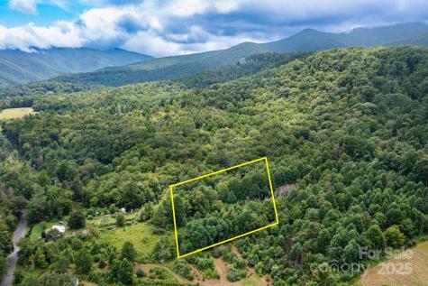 99999 Rock Creek Road Burnsville NC 28714