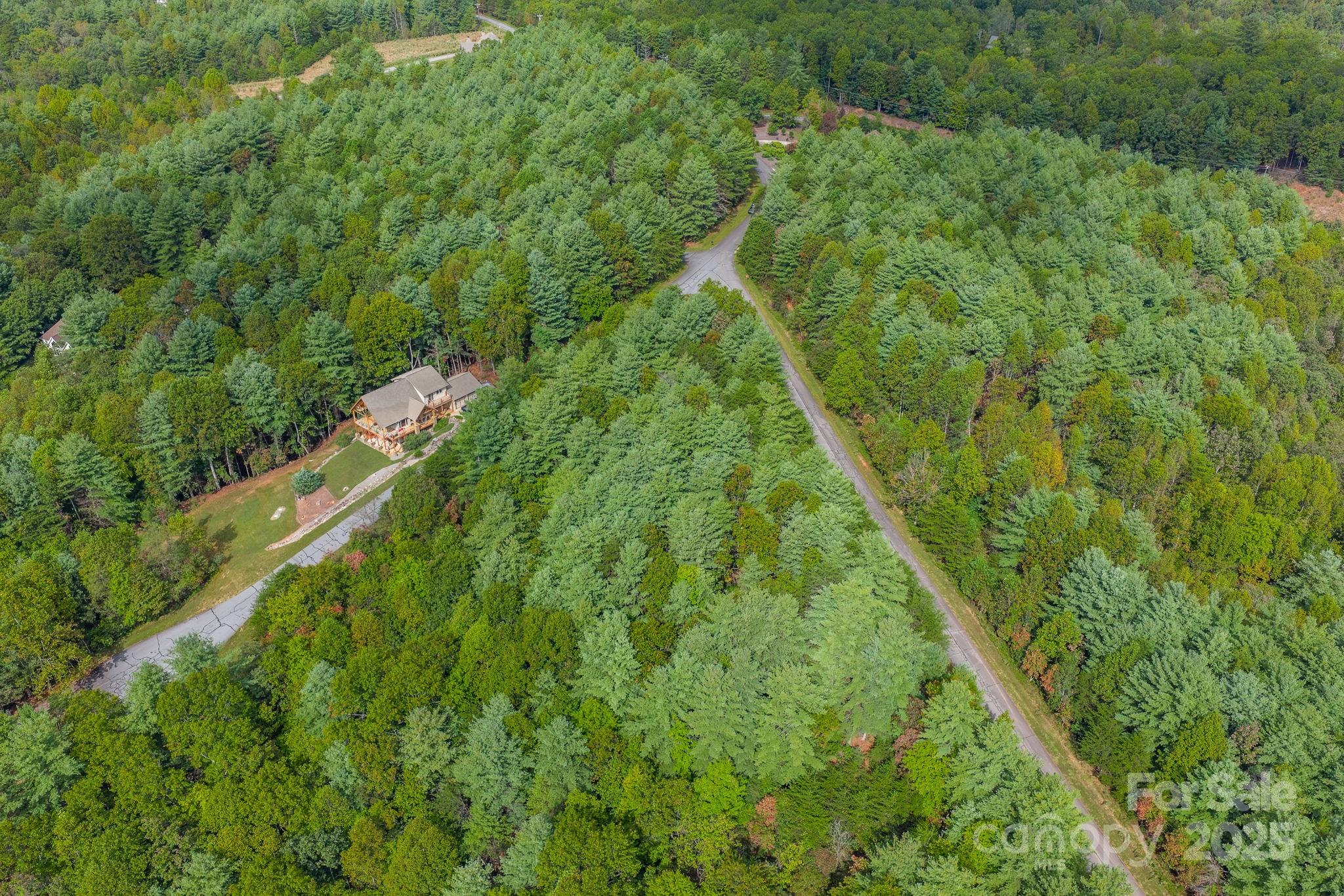 913 Bear Cliff Drive Nebo NC 28761
