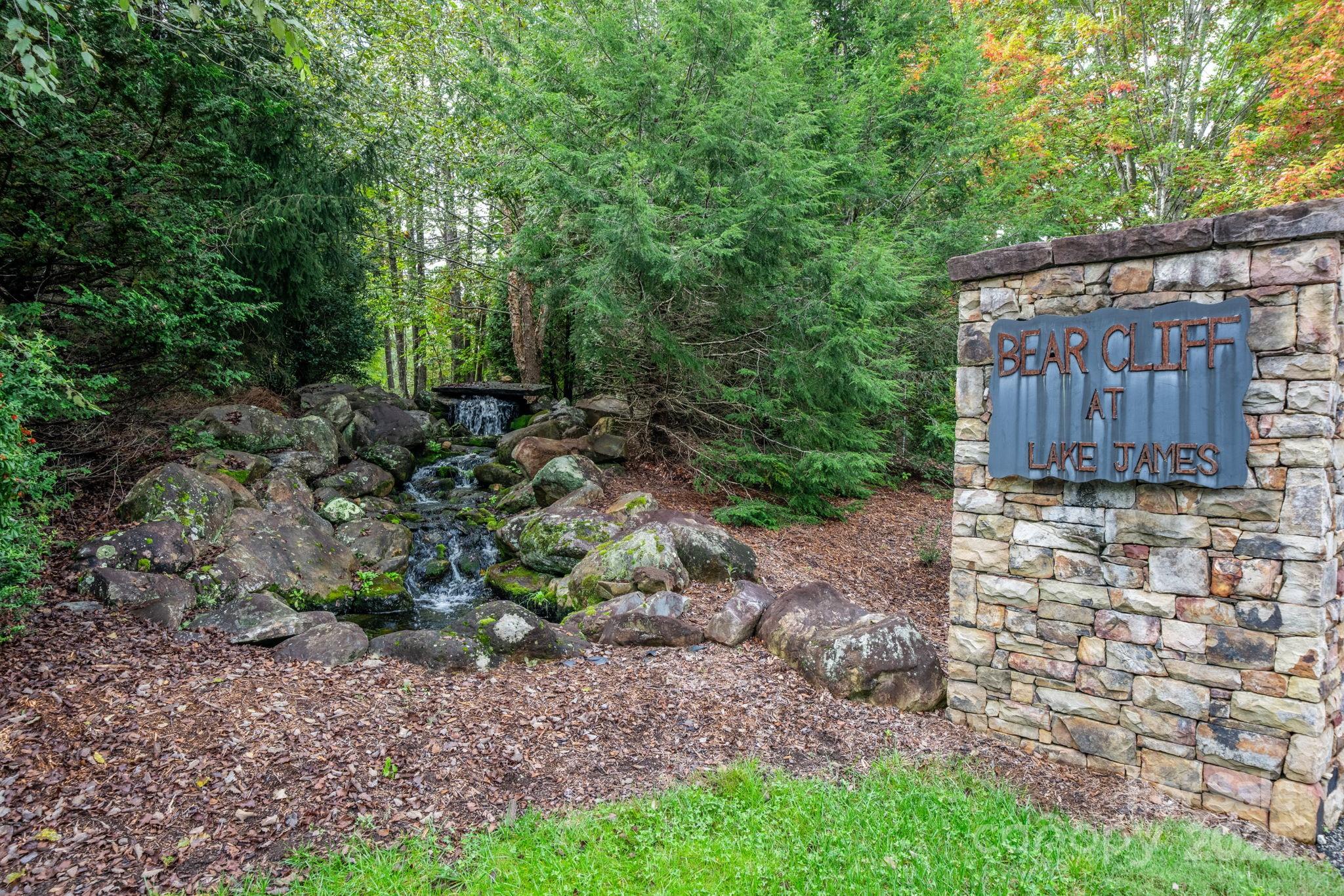 913 Bear Cliff Drive Nebo NC 28761