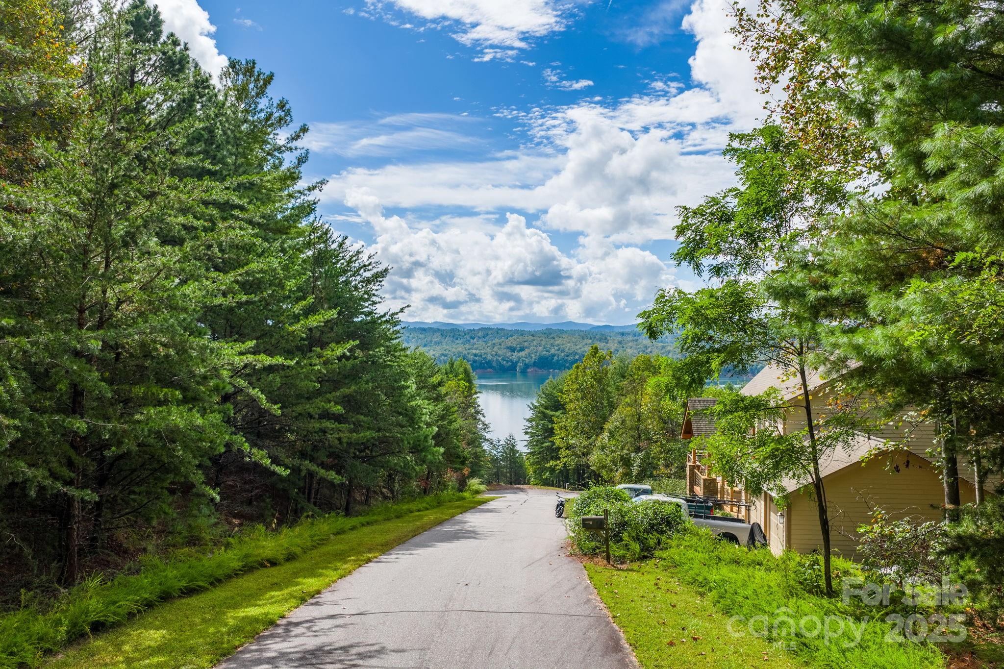 913 Bear Cliff Drive Nebo NC 28761
