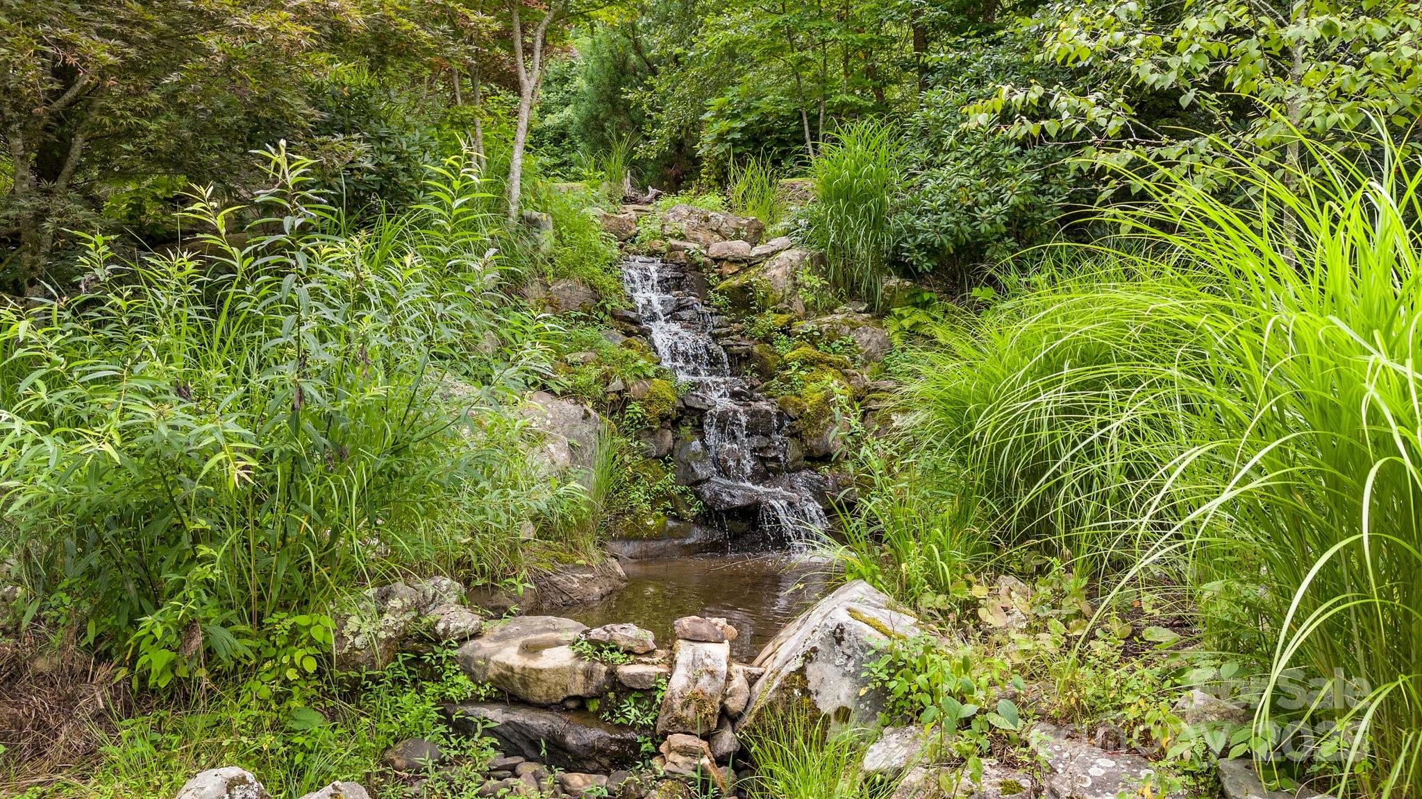 #10 & 44 Poplar Path Mars Hill NC 28754