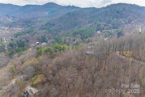 32 Grovepoint Way Asheville NC 28804