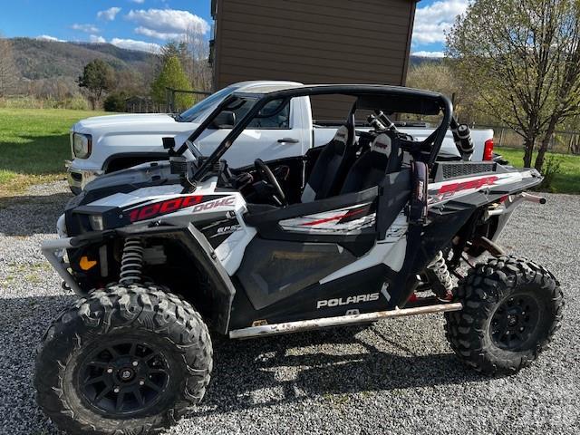 137 Cowboy Lane Hot Springs NC 28743