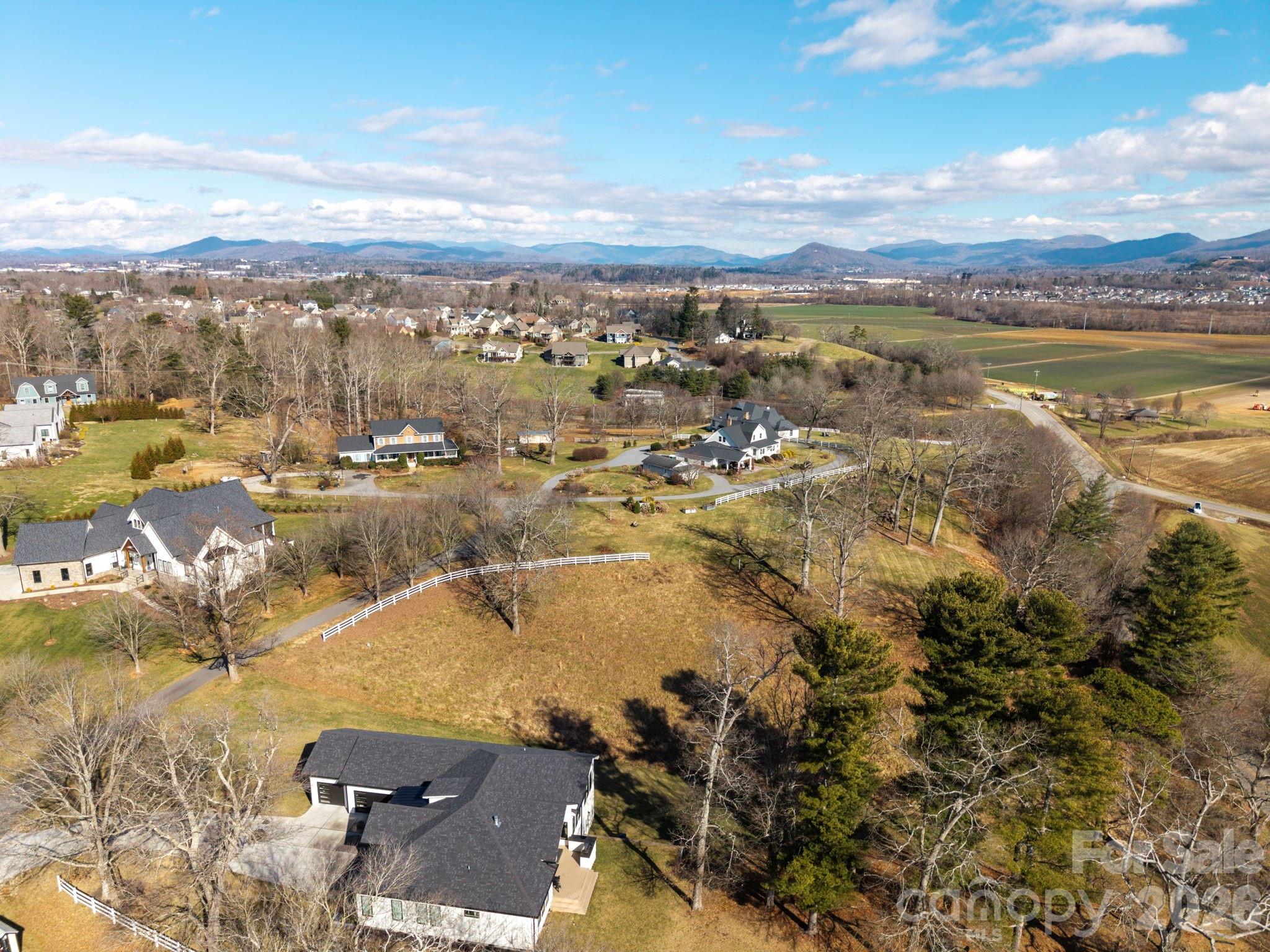 479 Nesbitt Drive Mills River NC 28759