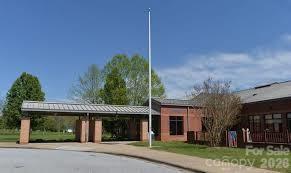 479 Nesbitt Drive Mills River NC 28759