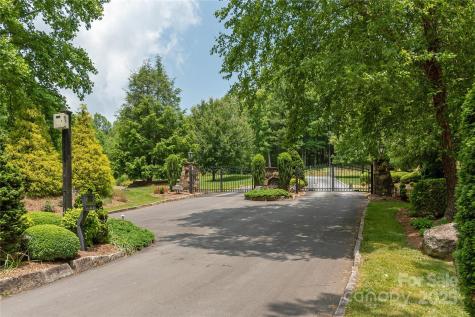 120 Ivywood Lane Laurel Park NC 28739
