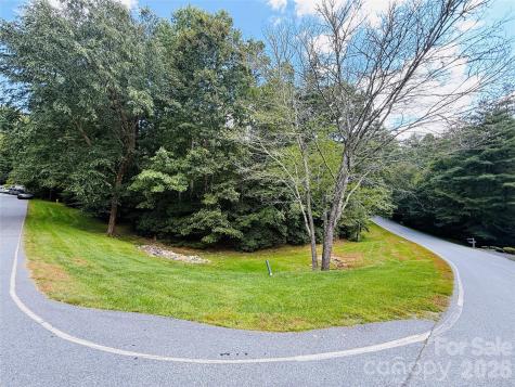 20 Prickly Briar Road Hendersonville NC 28739